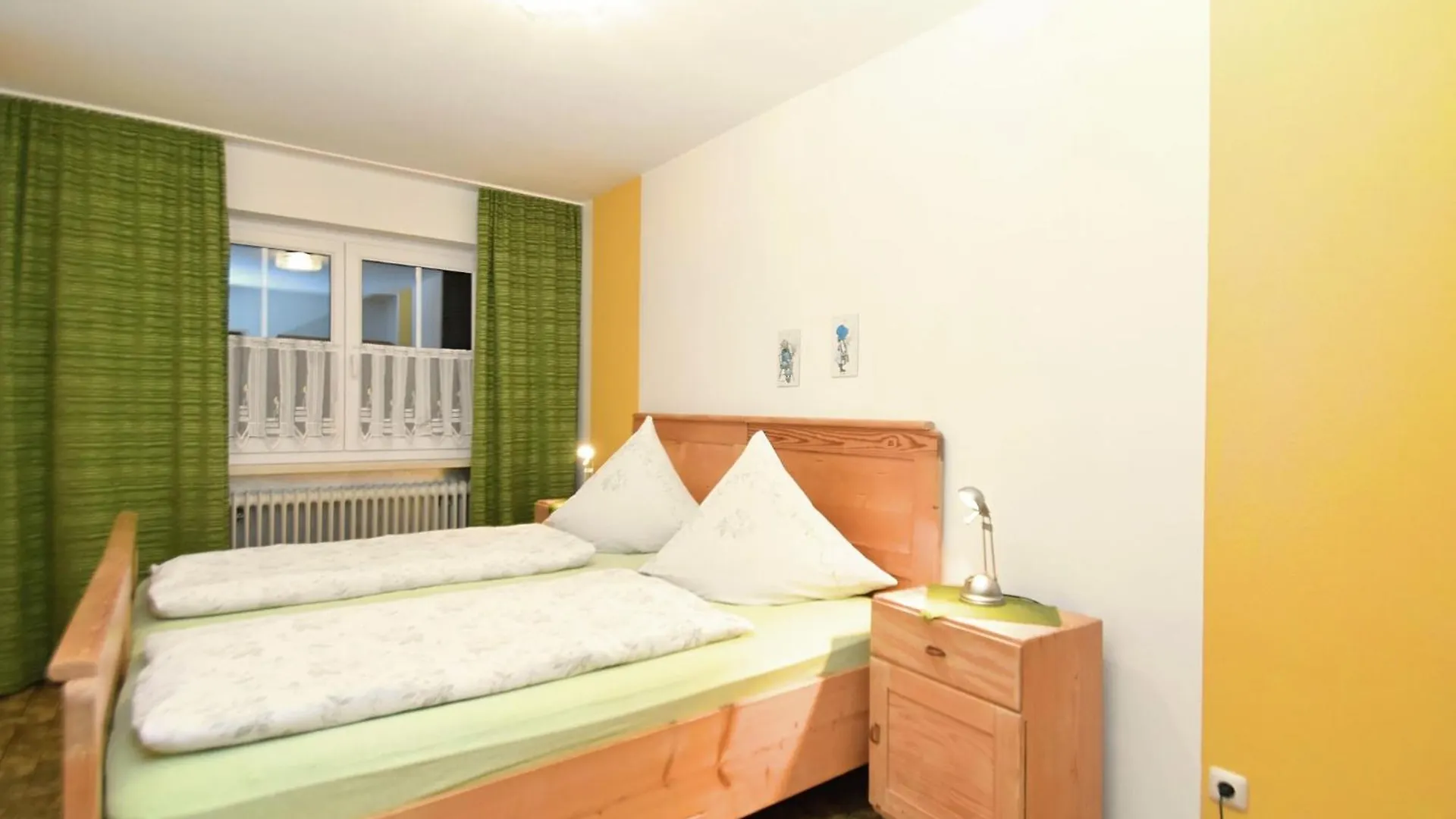 Welcoming Chalet Near Forest In Rohrnbach Apartment